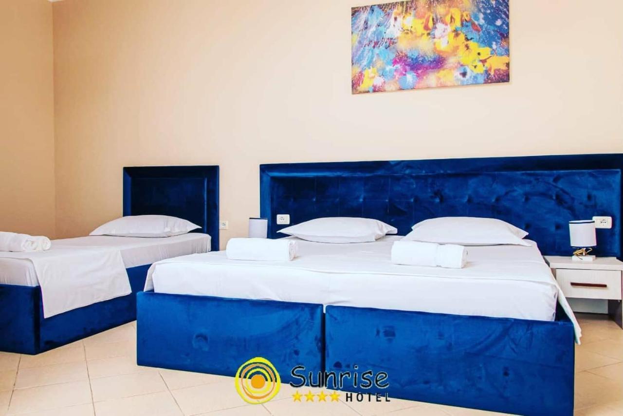 Sunrise Hotel Sarandë Esterno foto