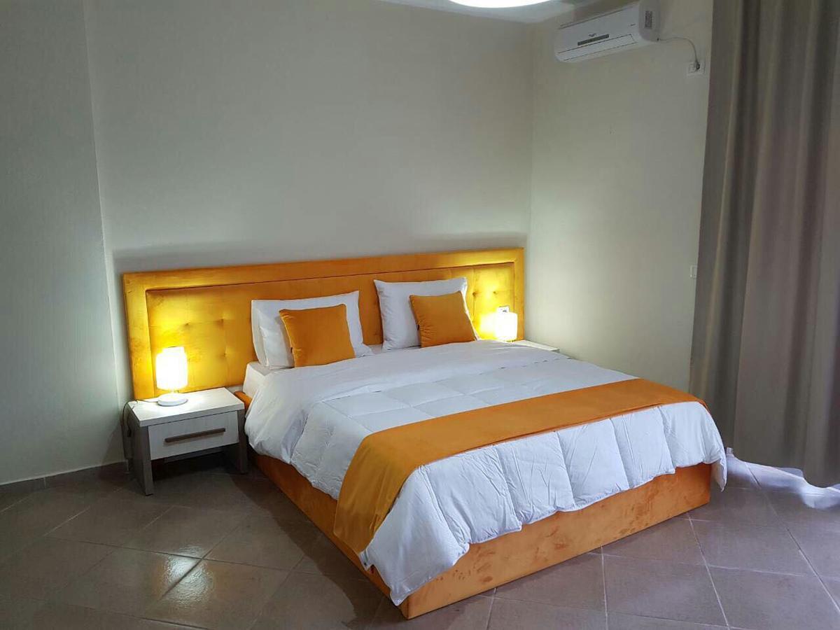 Sunrise Hotel Sarandë Esterno foto