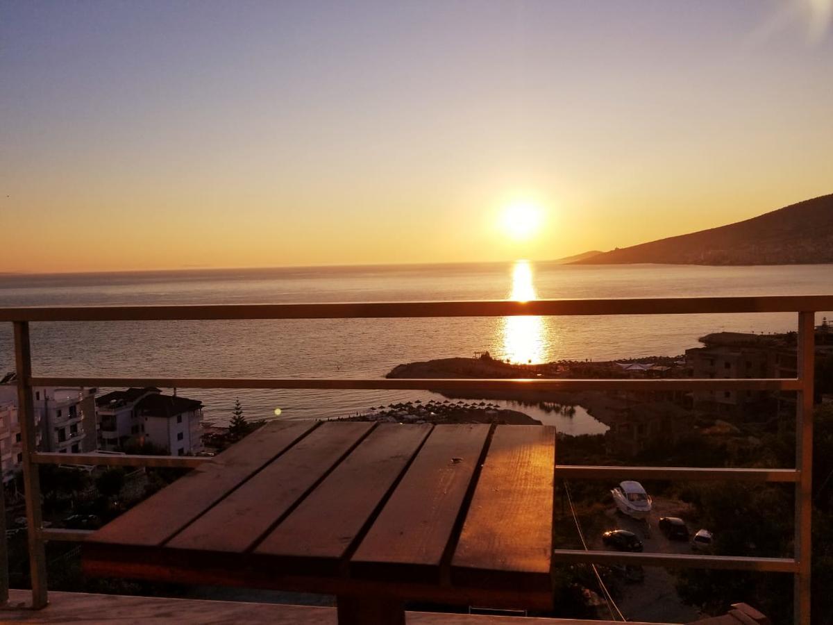 Sunrise Hotel Sarandë Esterno foto