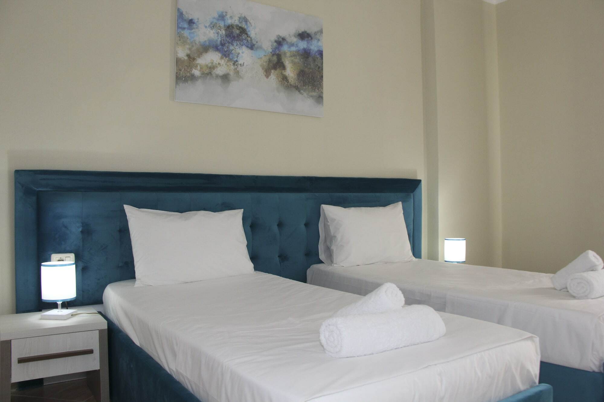 Sunrise Hotel Sarandë Esterno foto