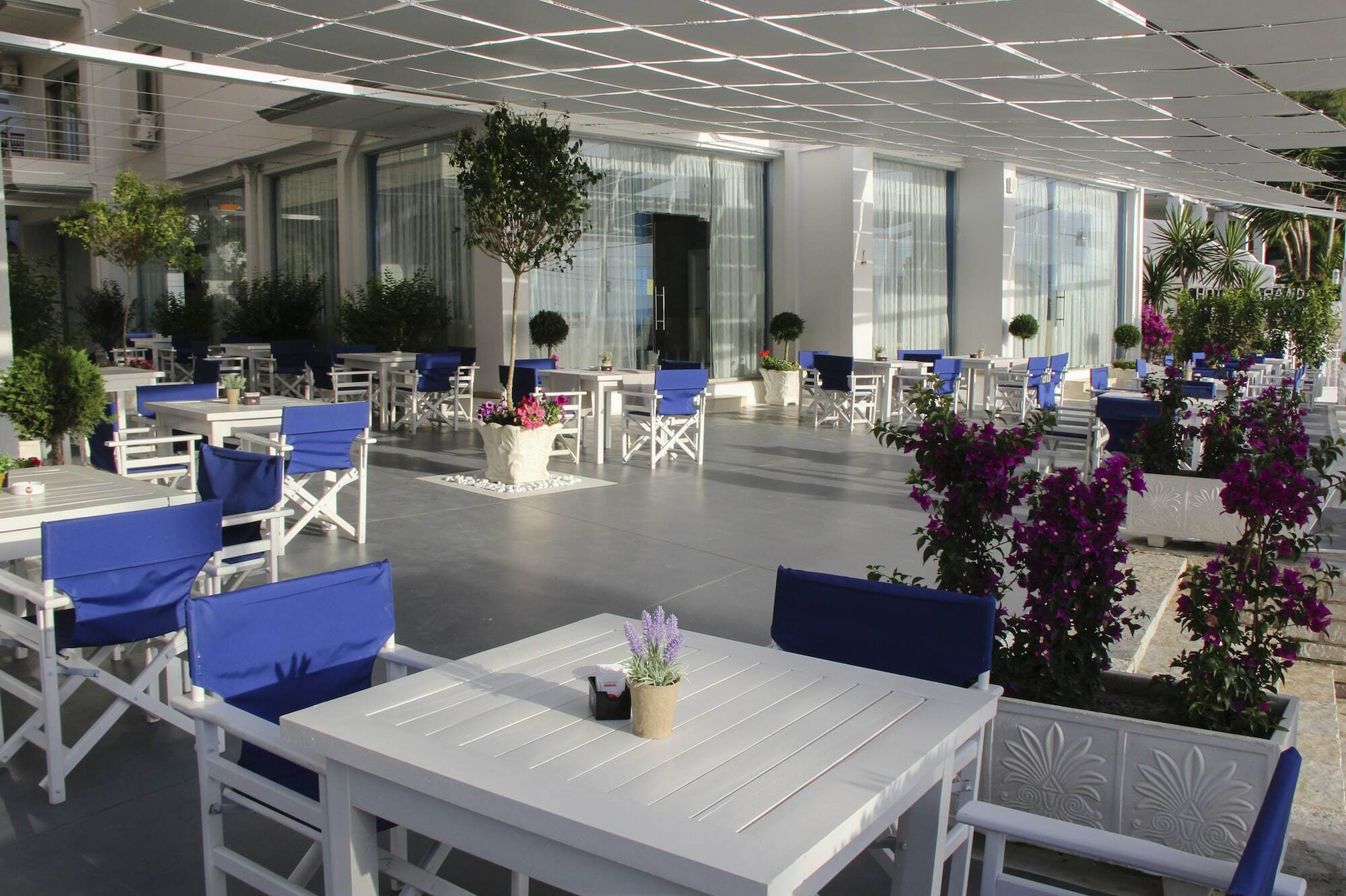 Sunrise Hotel Sarandë Esterno foto